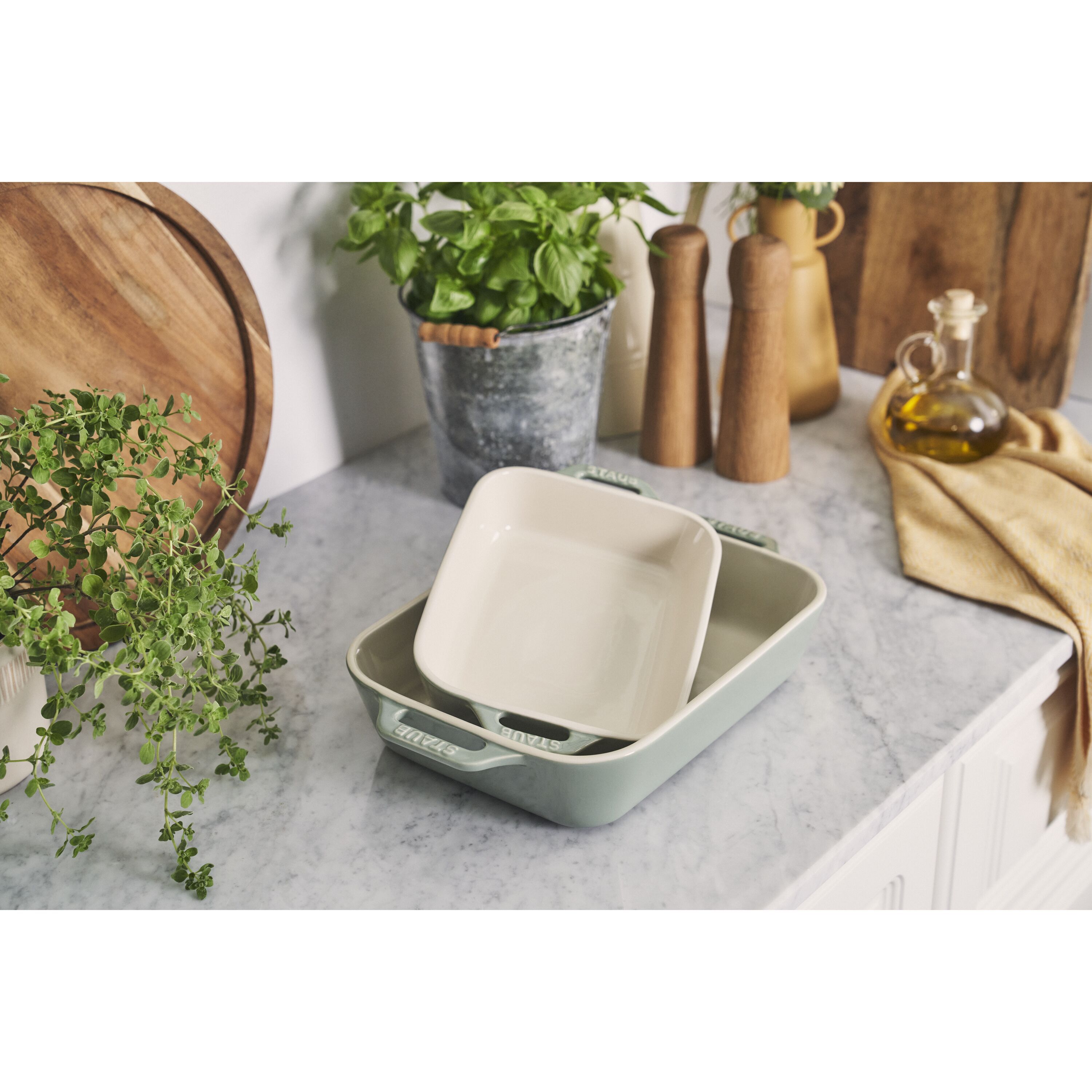 20 x 16 cm rectangular ceramic Oven dish eucalyptus