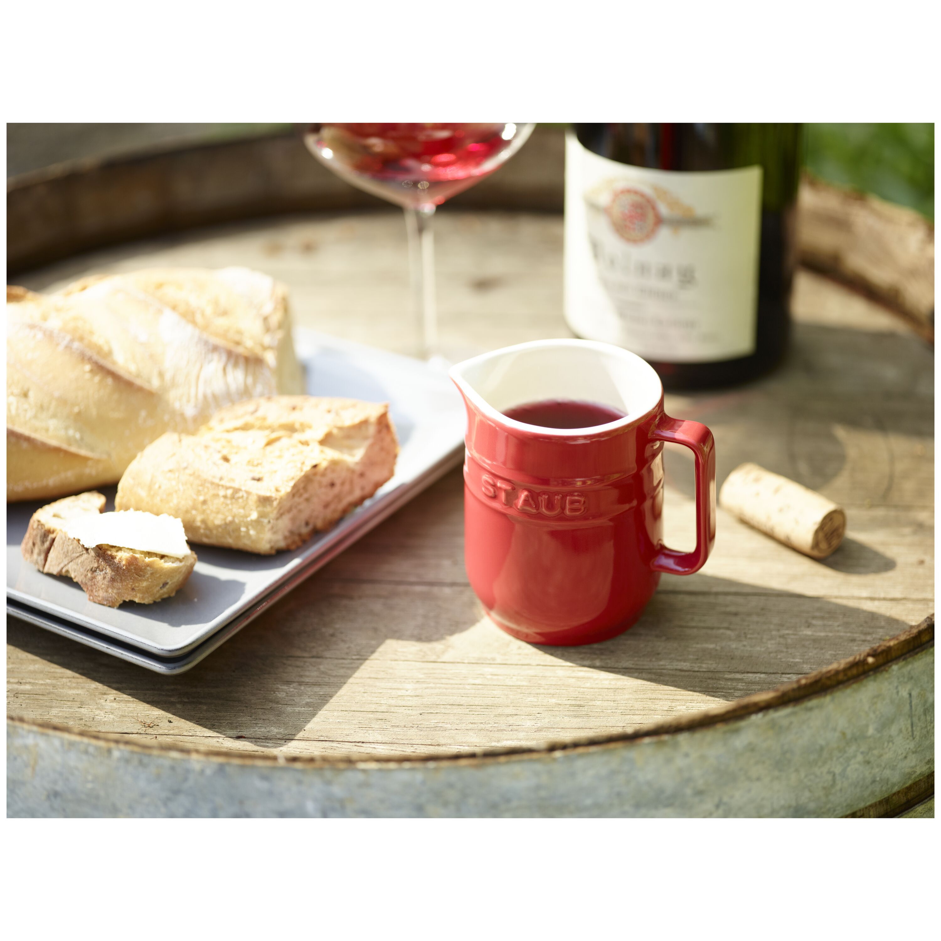 250 ml ceramic Pitcher cherry