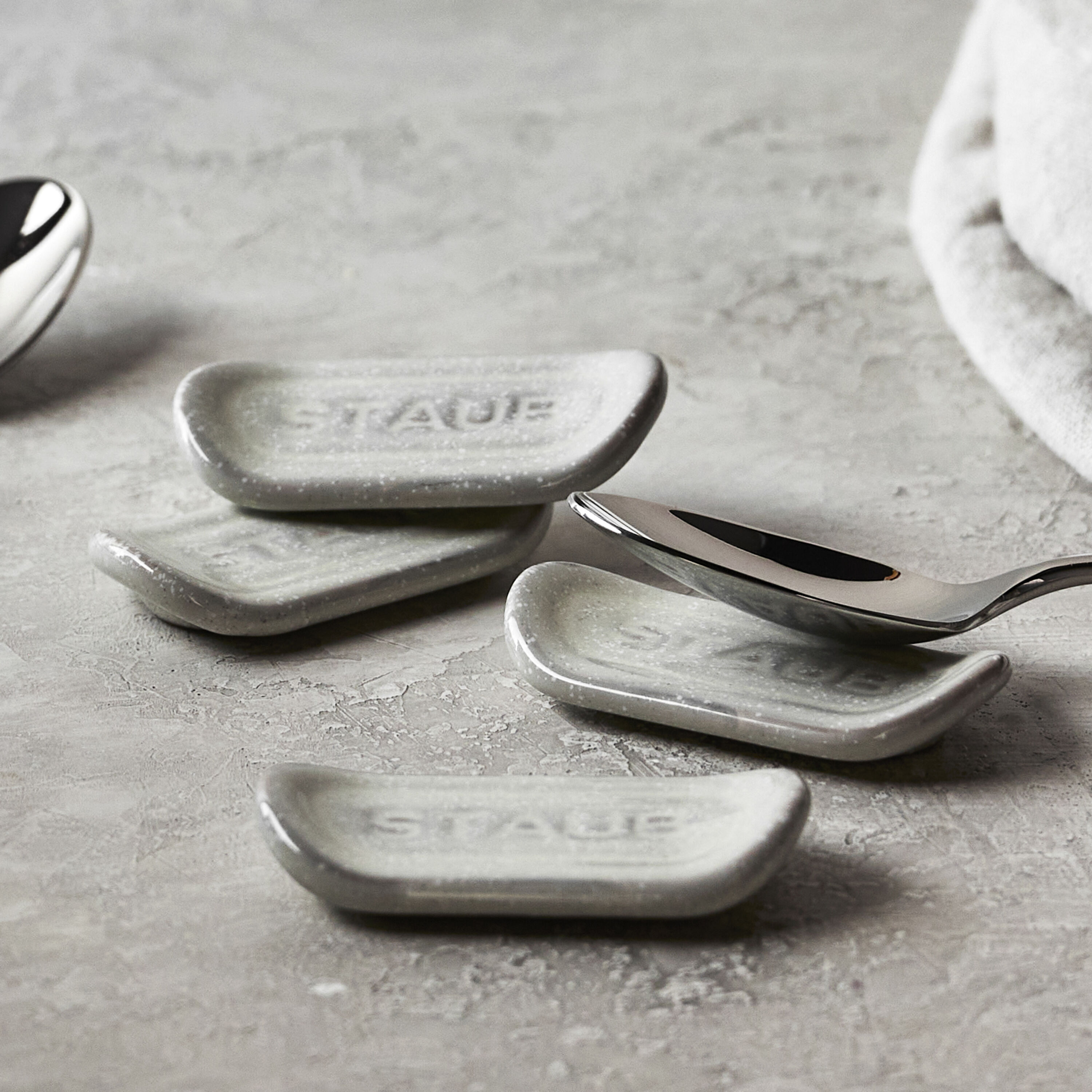 4-pcs Cutlery rest set white truffle