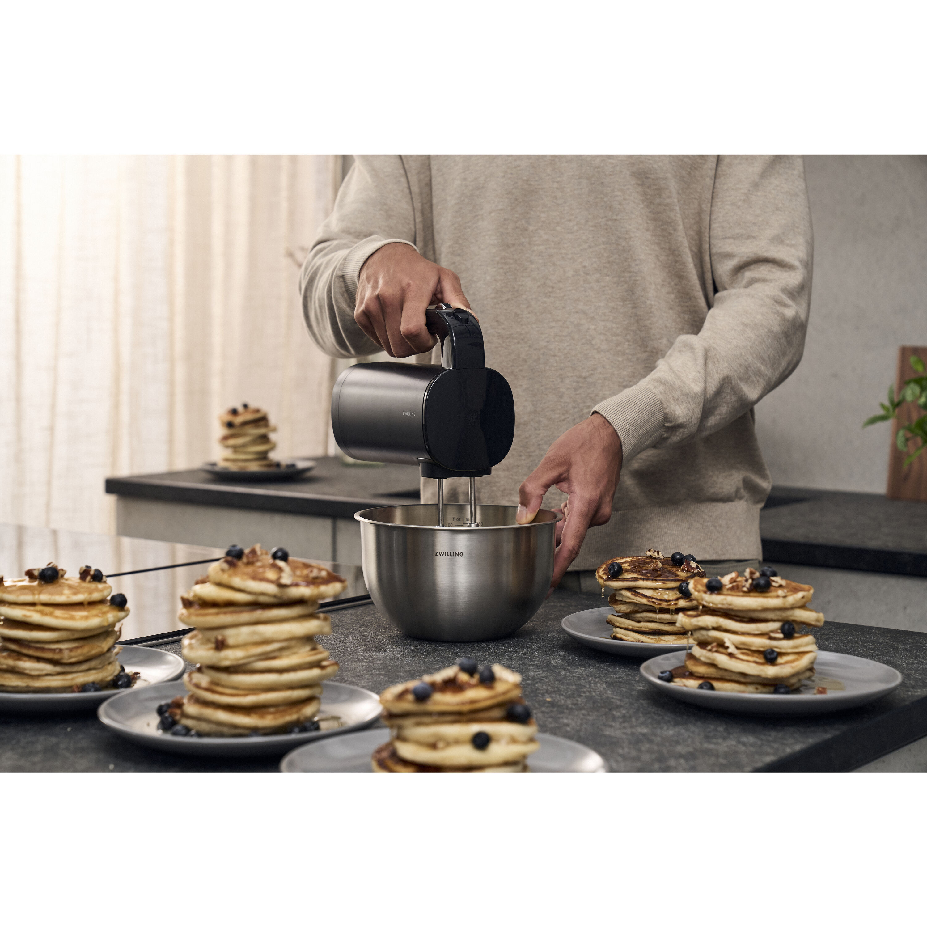 Cordless Hand Mixer Starter Set, Starter Set including battery