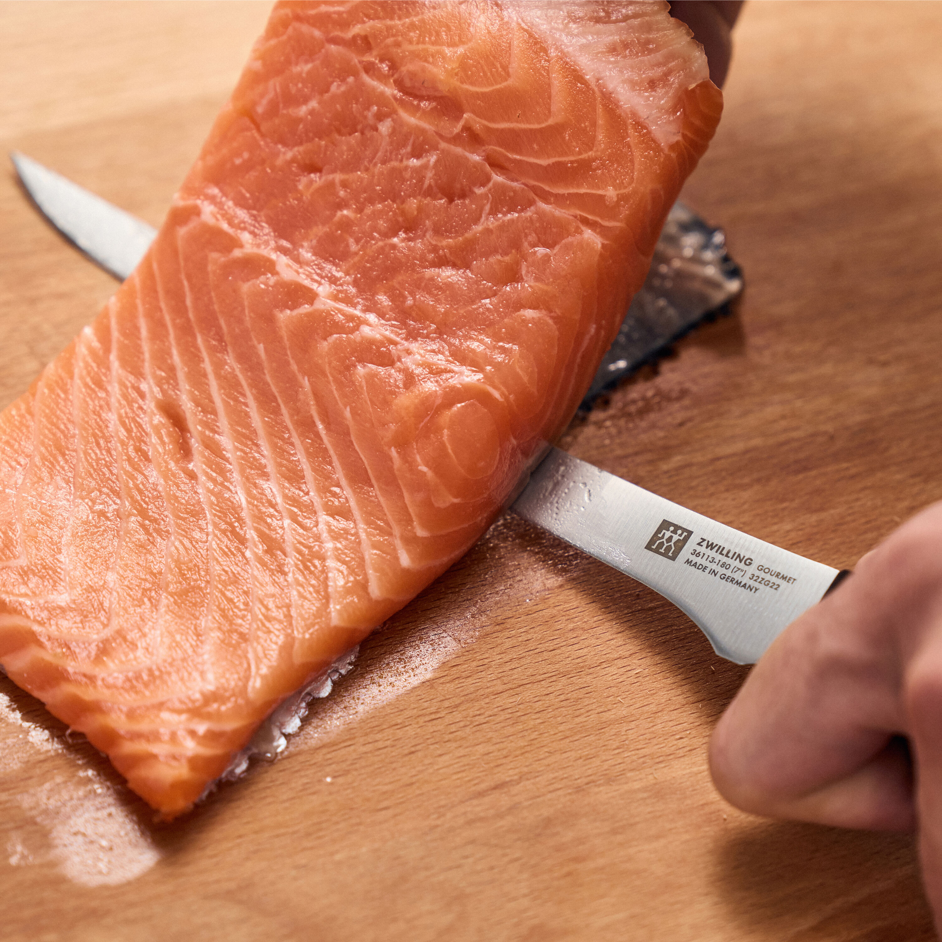 18 cm Filleting knife