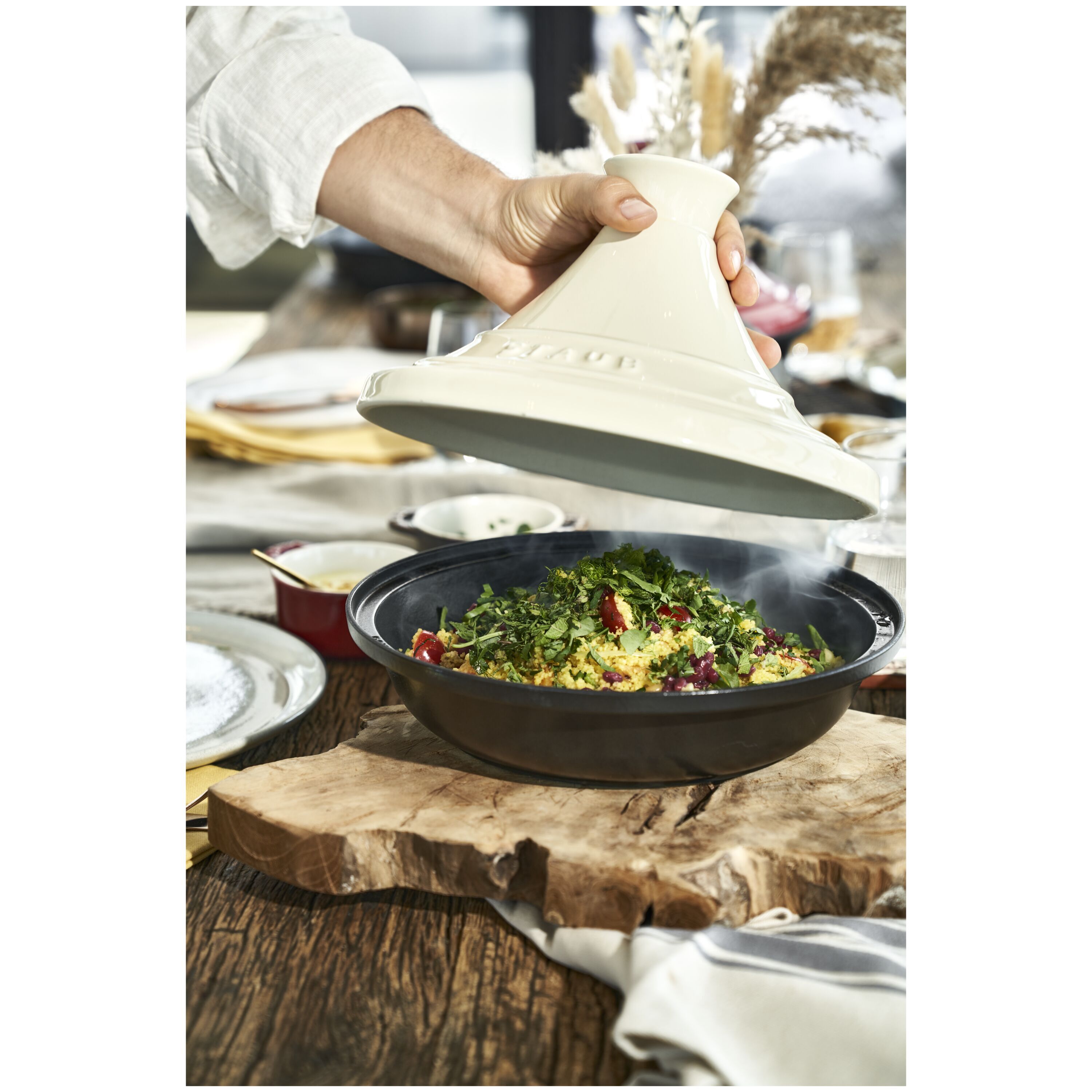 28 cm Cast iron Tajine cream