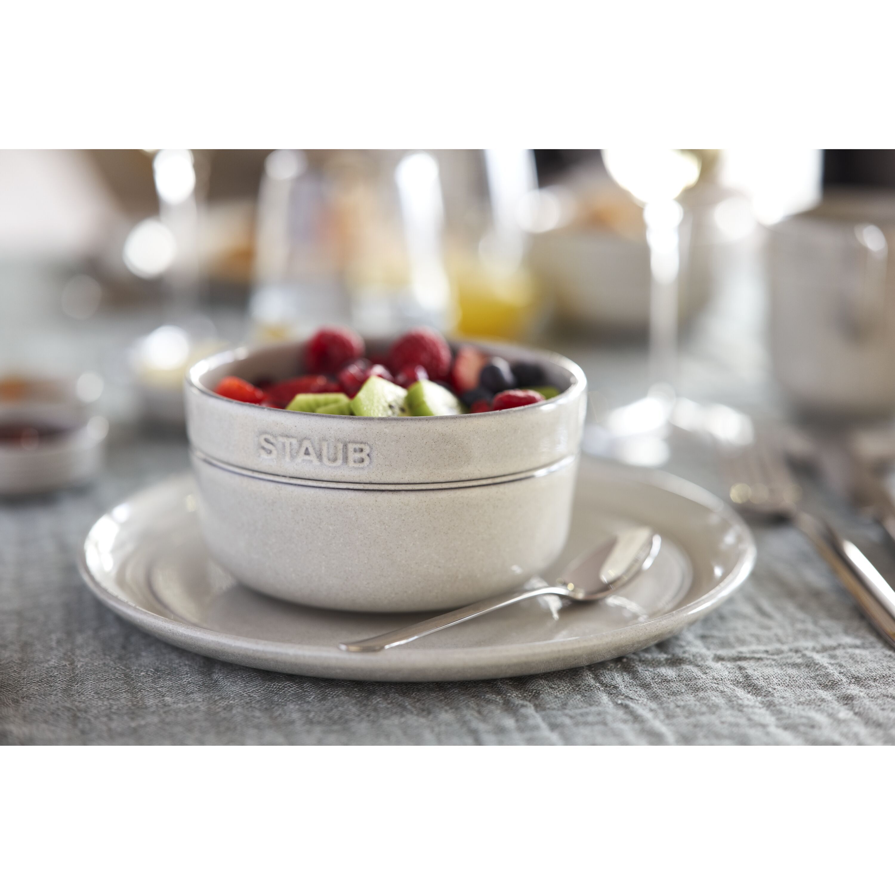 12 cm round ceramic Bowl white truffle