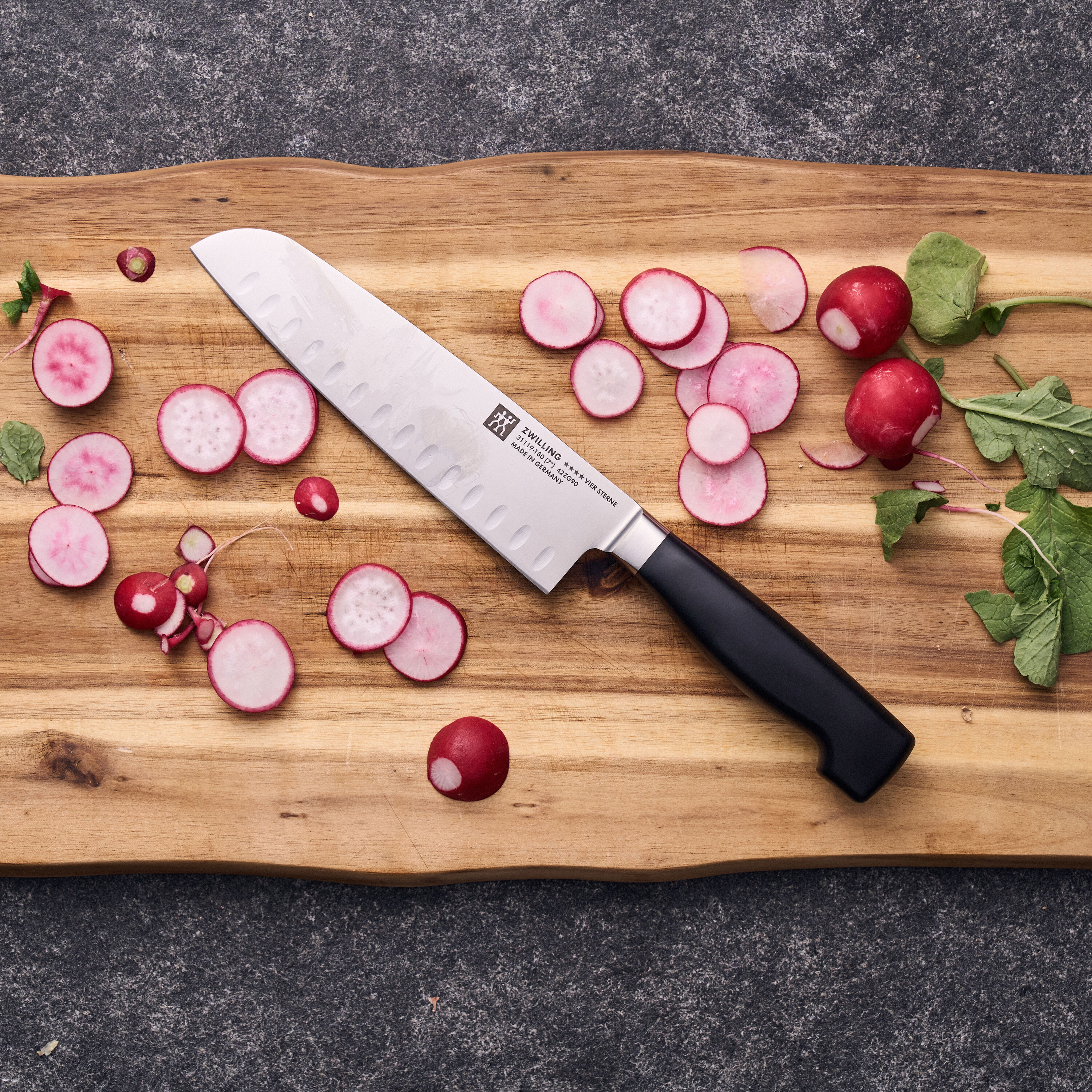 Santoku 18 cm, Hollow ground Edge
