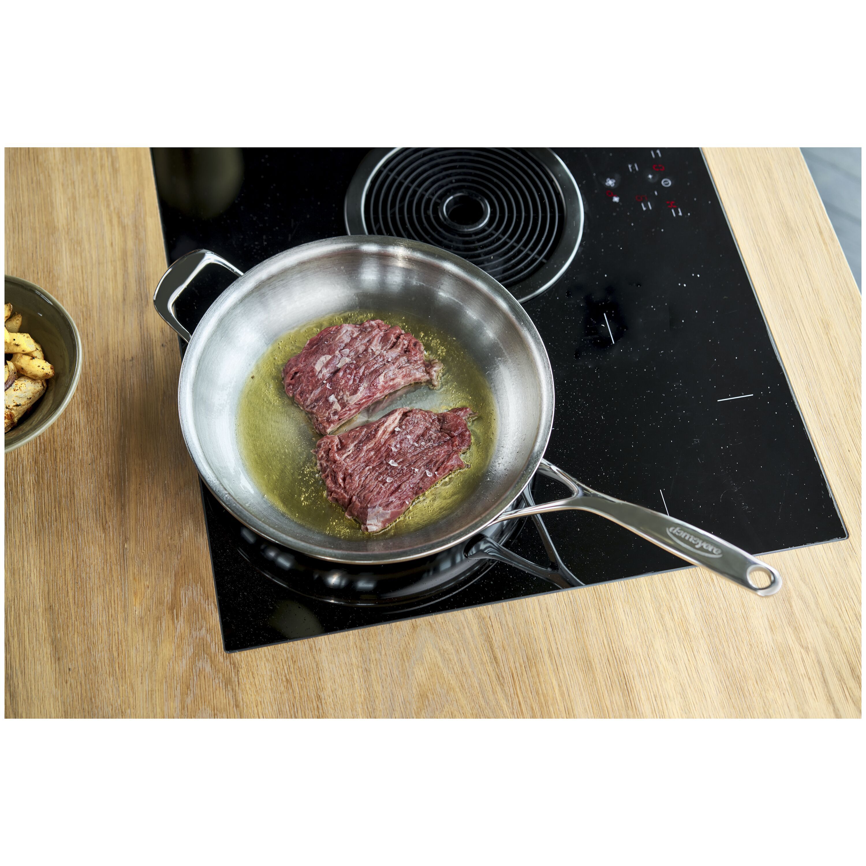 28 cm 18/10 Stainless Steel Frying pan silver