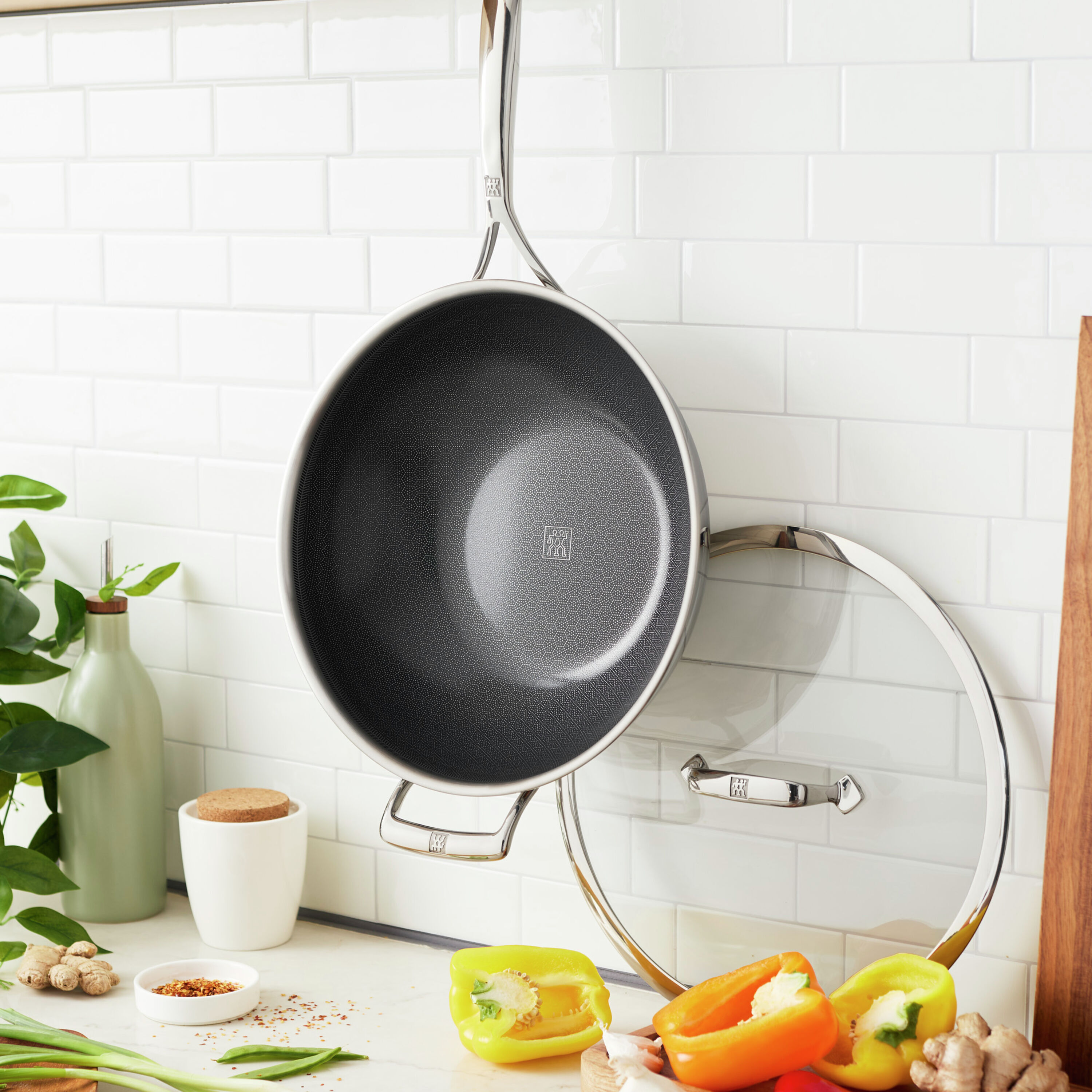 30 cm 18/10 Stainless Steel Wok with lid