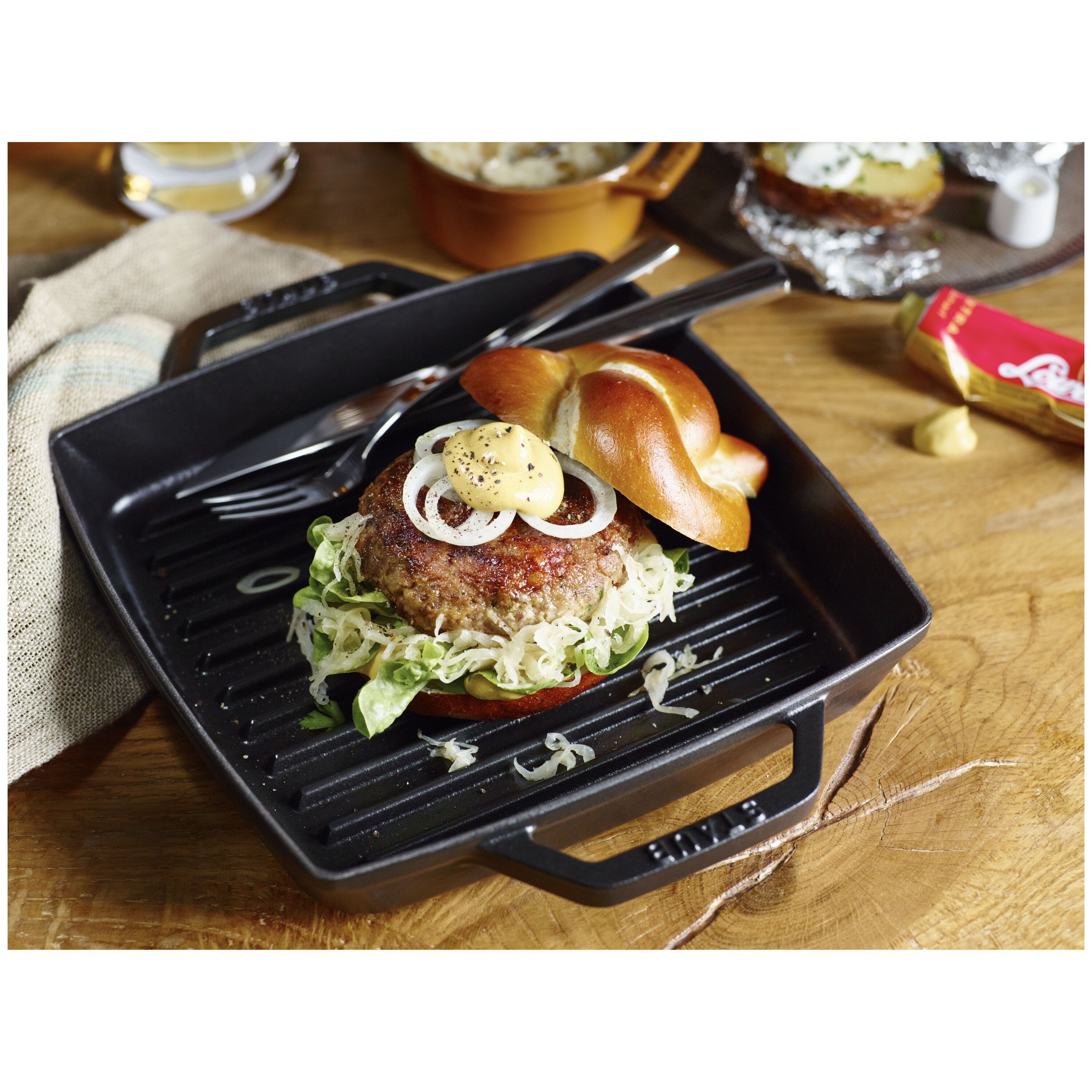 23 cm square Cast iron Grill pan black