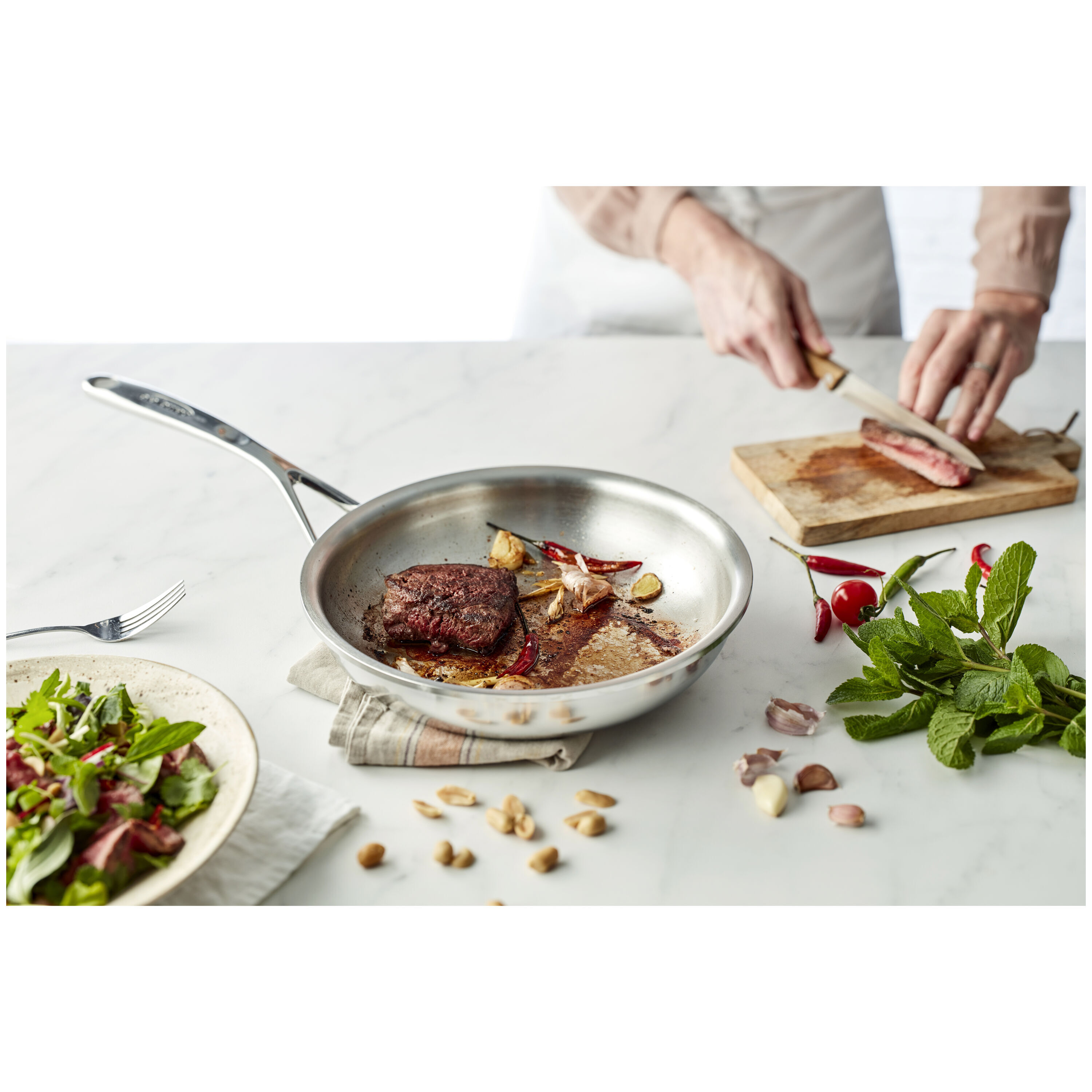 24 cm 18/10 Stainless Steel Frying pan silver