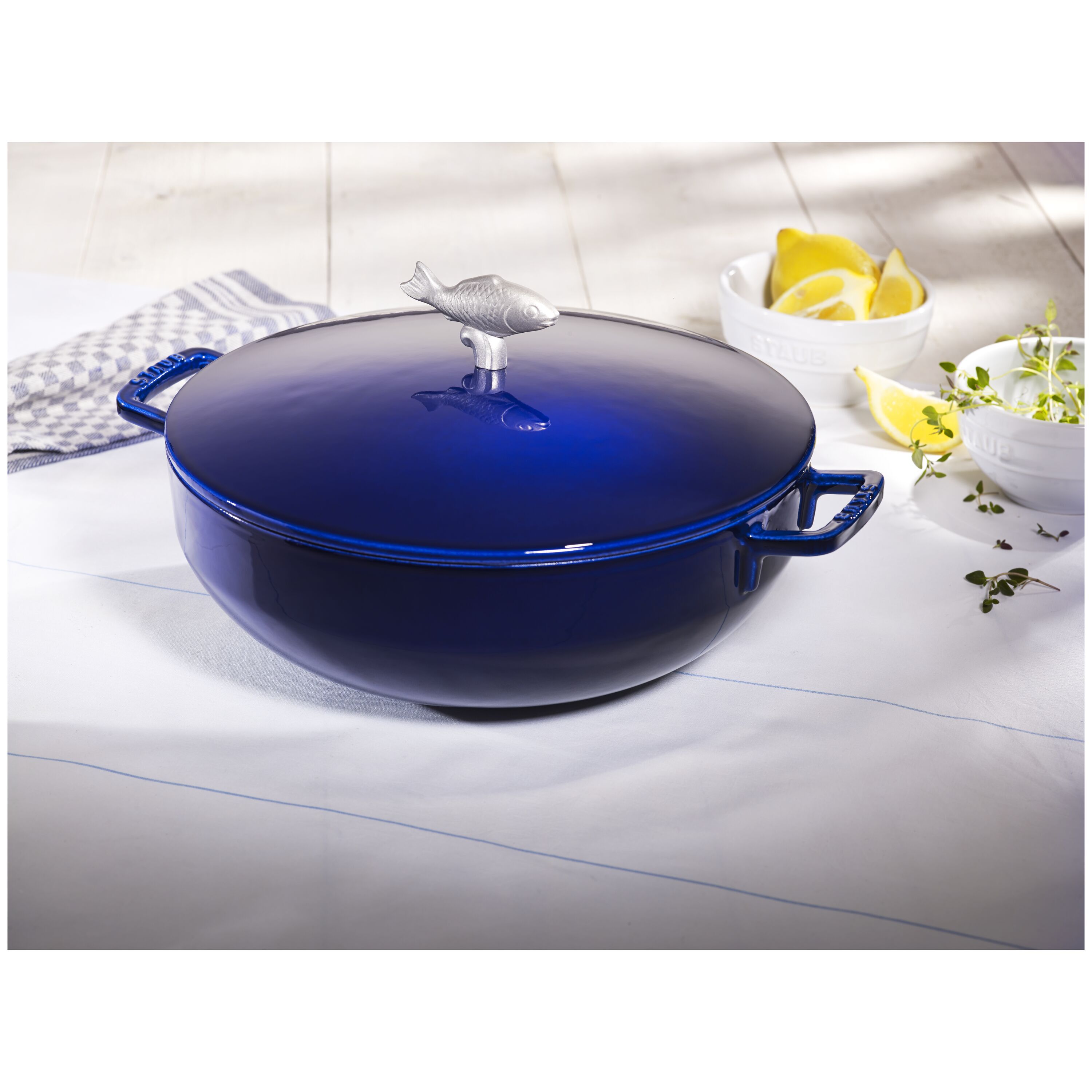 28 cm round Cast iron Bouillabaisse pot dark-blue