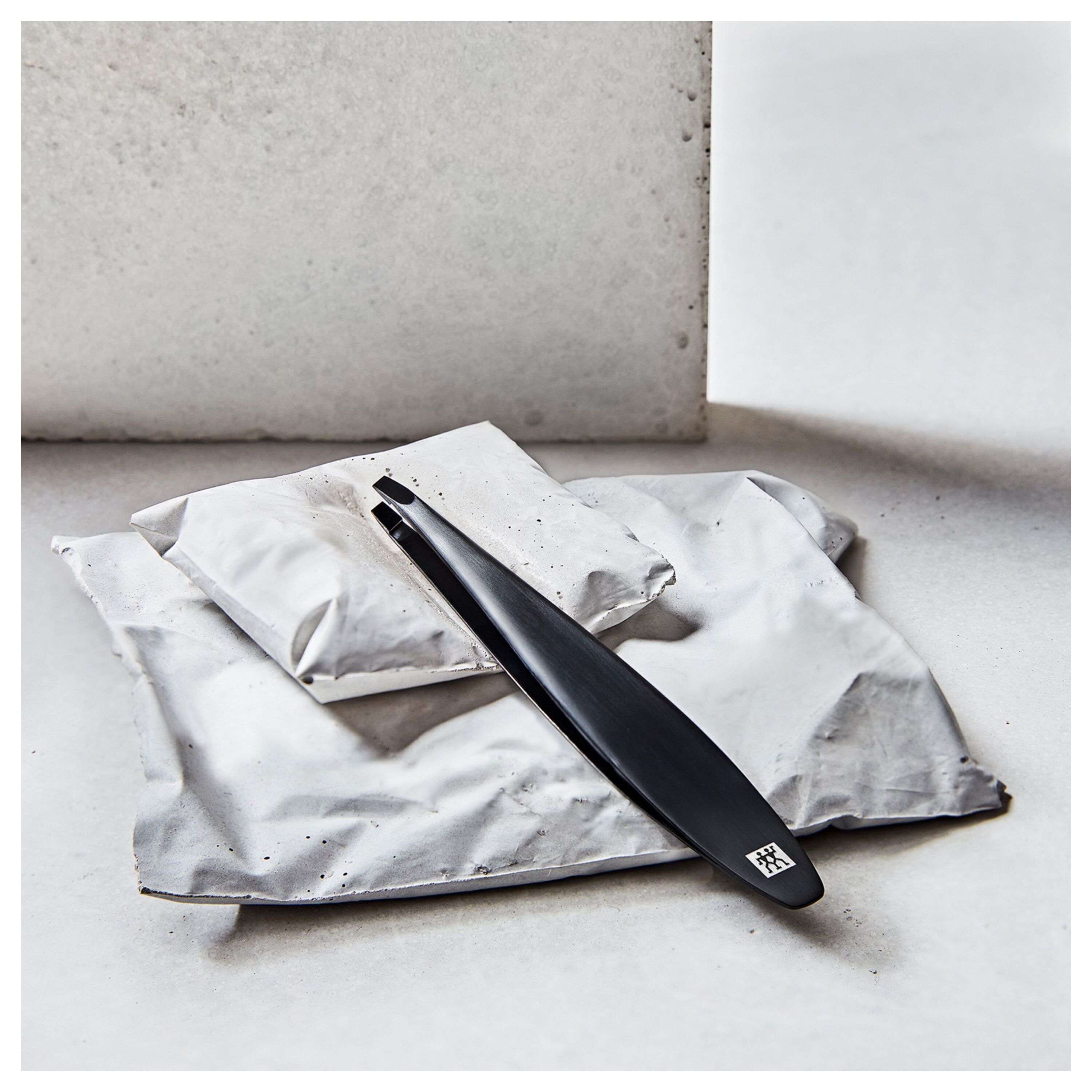9 cm slanted Tweezers