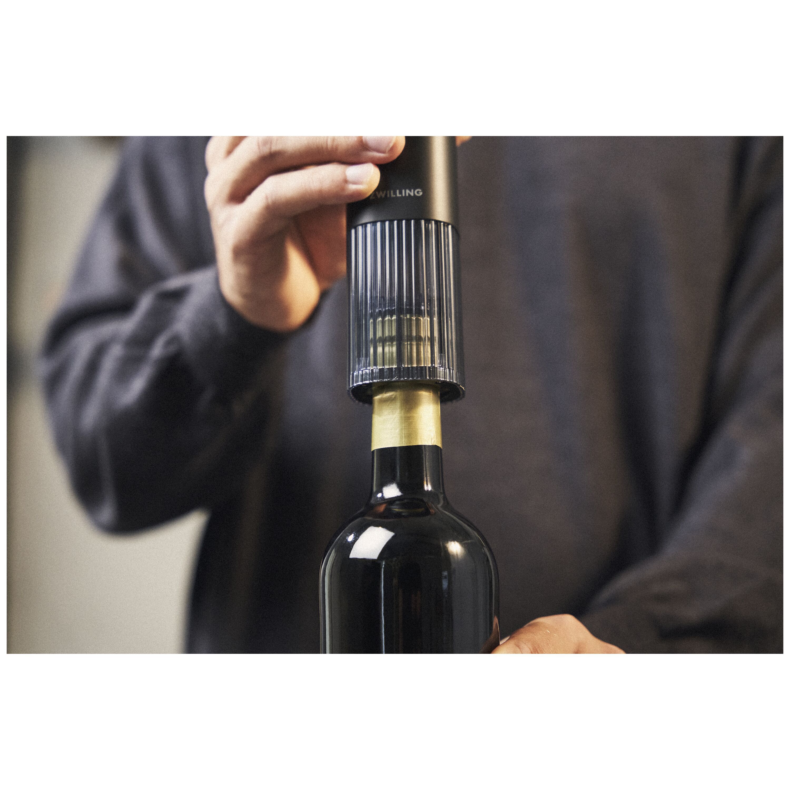 Electric wine opener