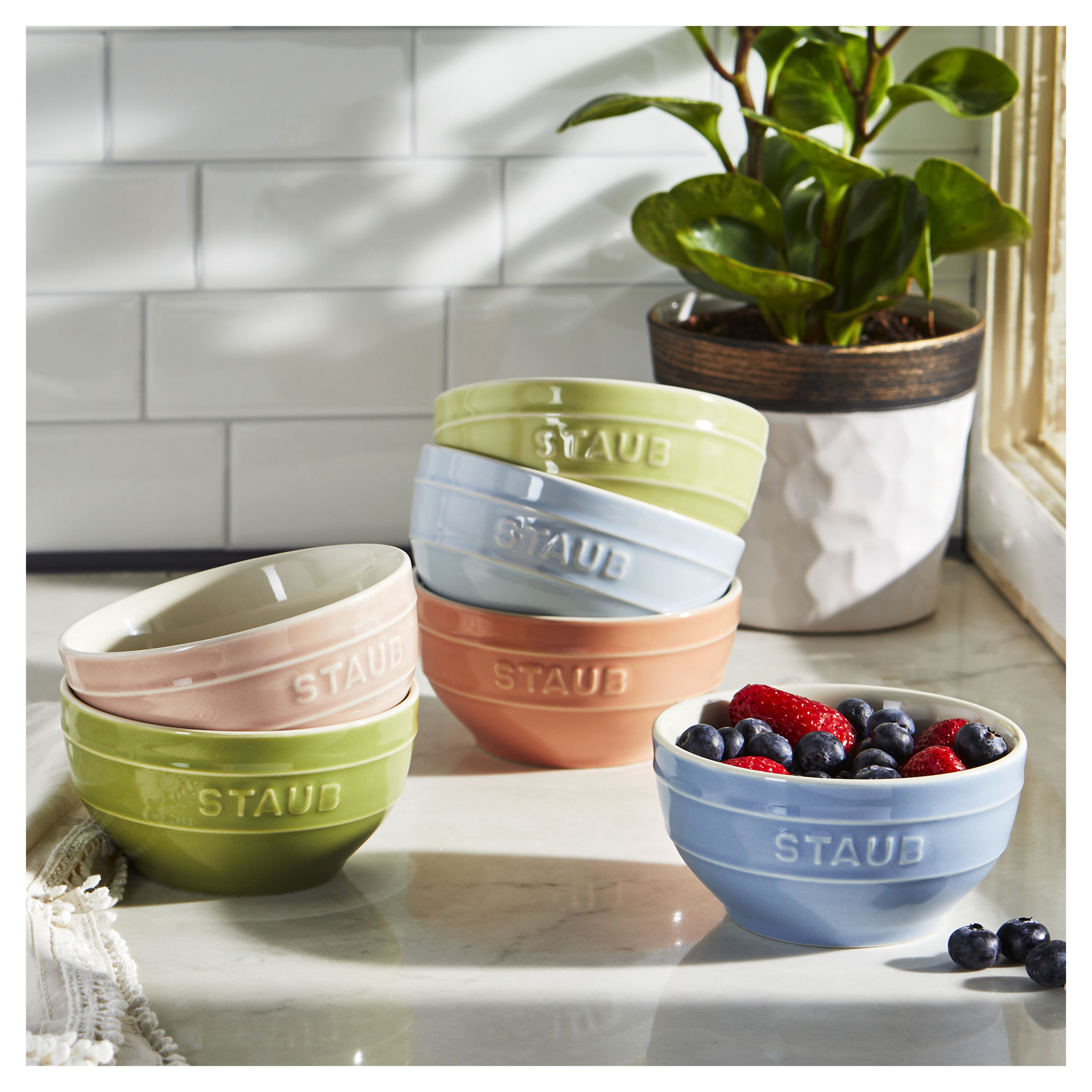 12 cm / 6-pcs ceramic Bowl set macaron mixed colours