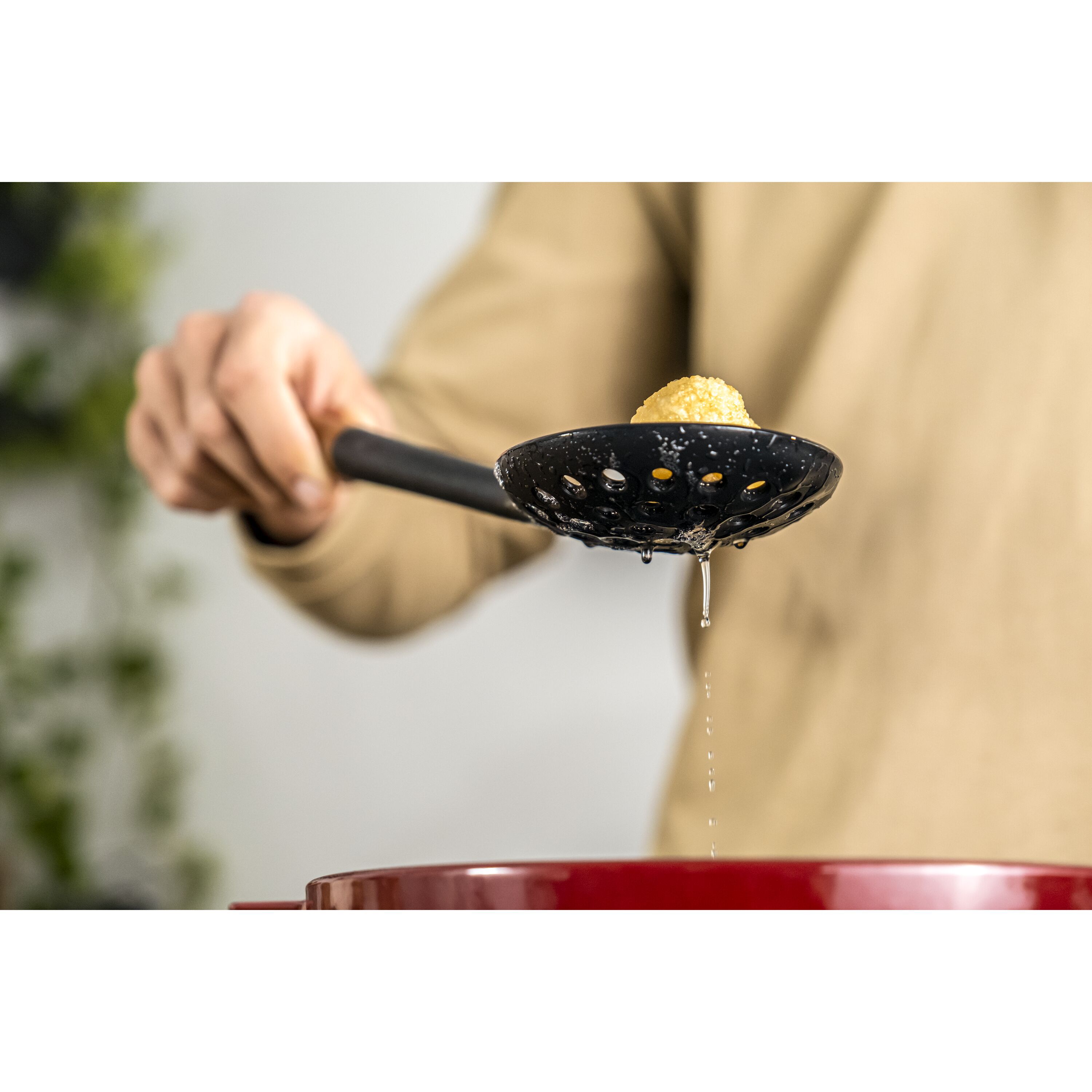 31 cm Silicone Skimming ladle